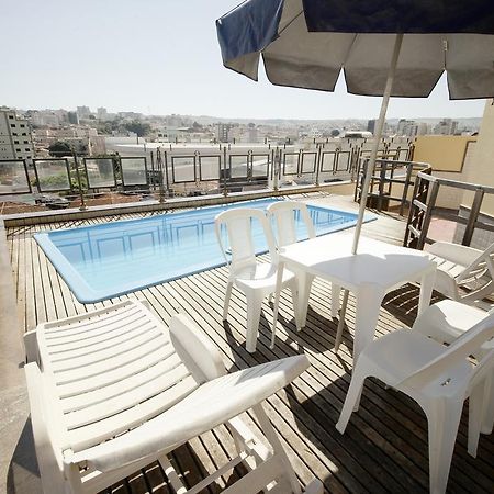 Galatas Central Hotel Патус ди Минас Екстериор снимка