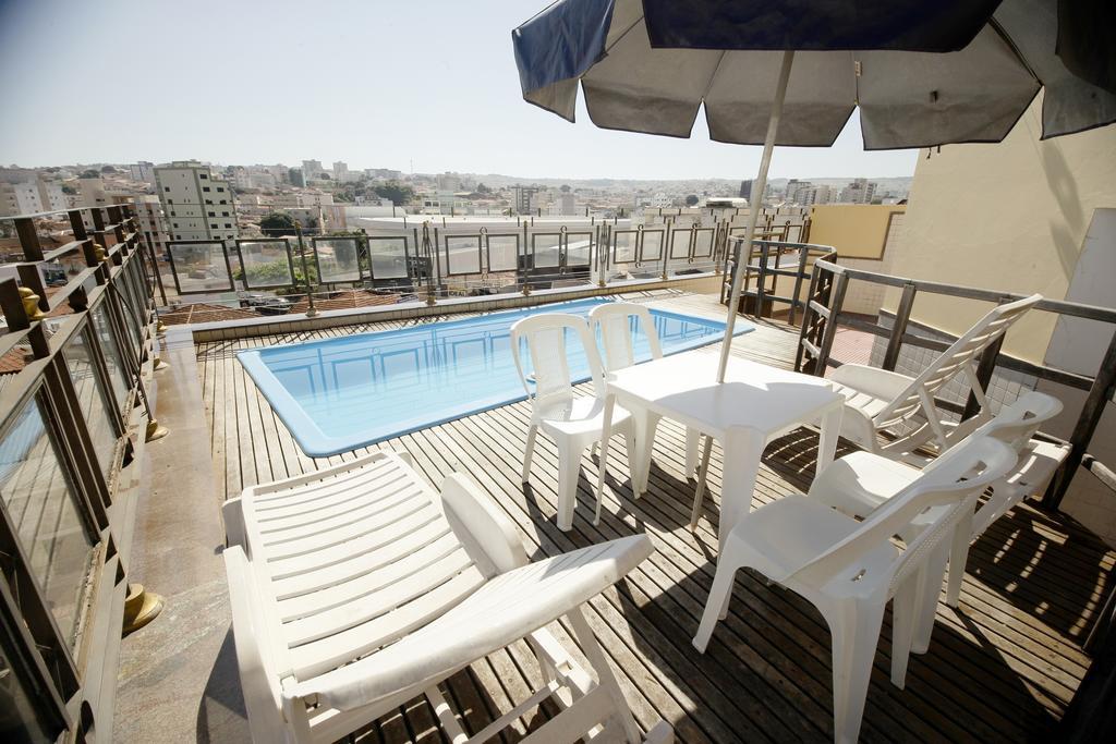 Galatas Central Hotel Патус ди Минас Екстериор снимка